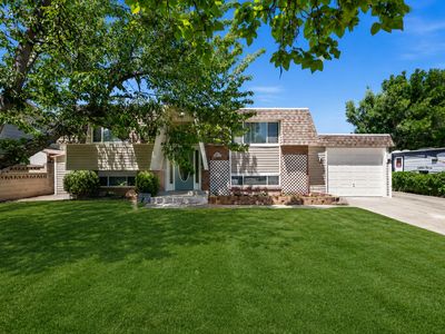 3786 W Fairmount Cir