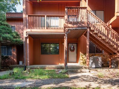 389 Piping Rock Rd