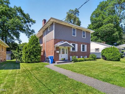 88 Daytona Avenue
