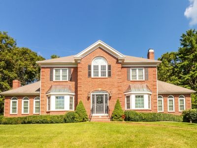 25 Windsor Dr