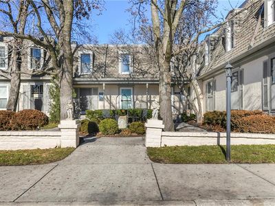 6708 W 109th St APT E