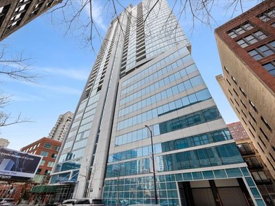 303 W Ohio St APT 1808