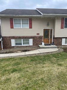 1570 Four Mile Dr