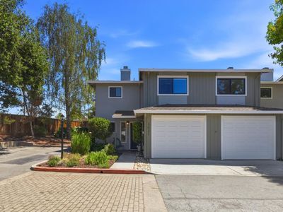 3021 Buckingham Ln