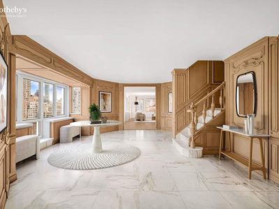 140 E 72nd St #Penthouse