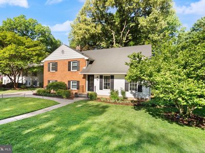 8514 Stable Dr