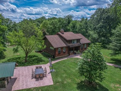 2 Pine Ct
