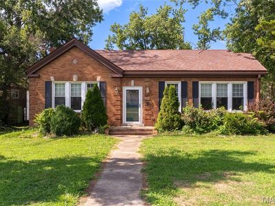 412 E Main St