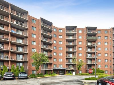 1 Bloomingdale Pl APT 502