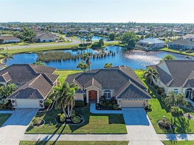 464 Fairway Isles Dr