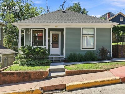 7 Waltham Ave