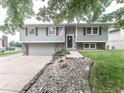 Property at 560 Elm St, Springfield, NE