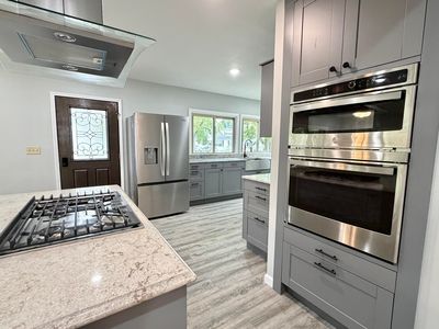 Property at 978 Arizona Ave SW, Huron, SD