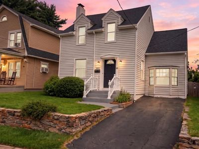 50 Hillhurst Ave