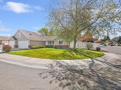 1220 Brundage Cir
