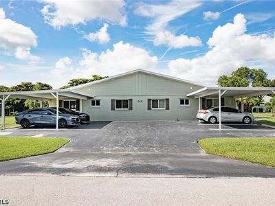 624 SE 13th St APT 1