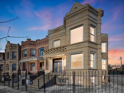 3824 W Arthington St