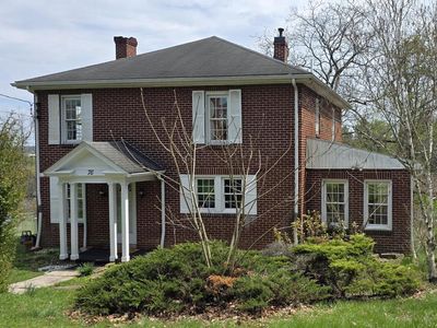 76 Spring St