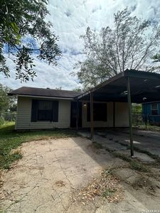 6130 Bark Valley