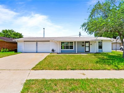 1614 Santa Fe Dr