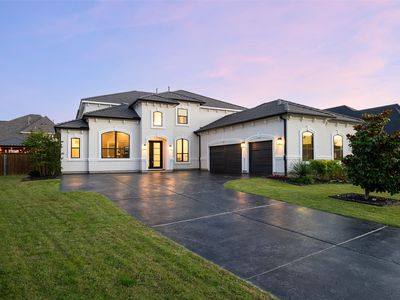 2121 Normandy Cir