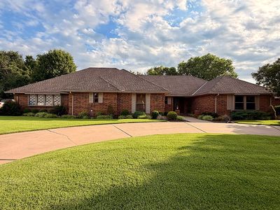 2818 Barn Swallow Rd