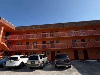 251 NE 187th St APT 803