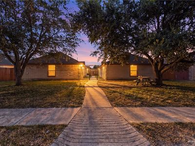 205 W Amy Dr
