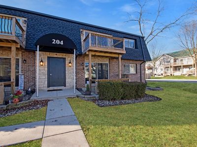 204 Elmhurst COURT #16