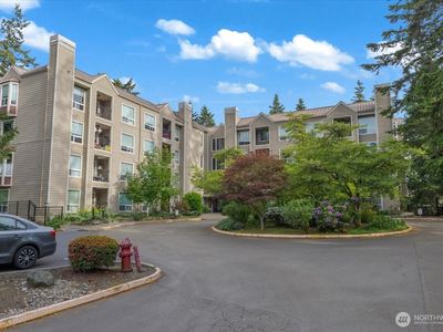 823 N 161st Place #405