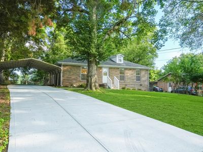 421 Malvin St