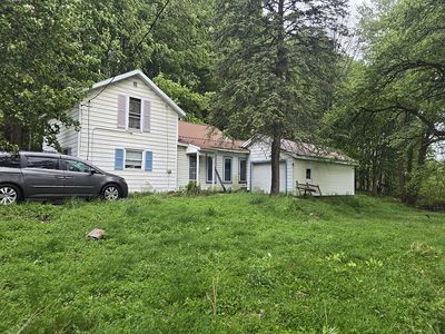 9256 Genesee Rd