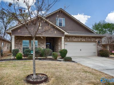 Property at 270 Falcon Ridge Dr, New Market, AL