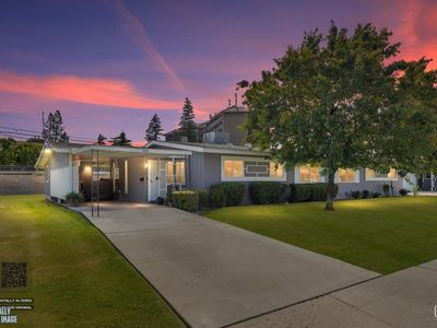 1300 Yorba Linda St