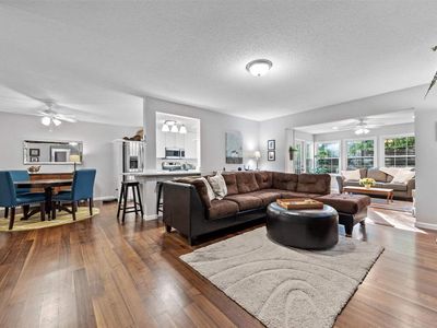 3801 Lexington Dr NE APT A