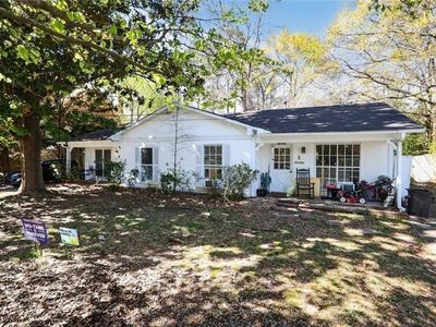 332 Lockwood Ter