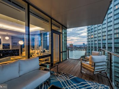 300 International Dr UNIT 2303