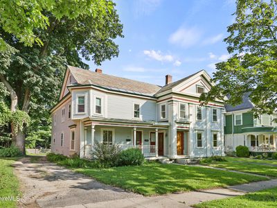 10 Summer St