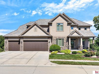 2035 S 181st Cir