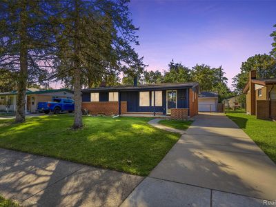 9101 Merriman Rd