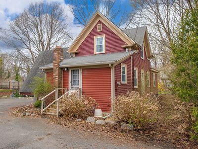 4 Toomey Ln