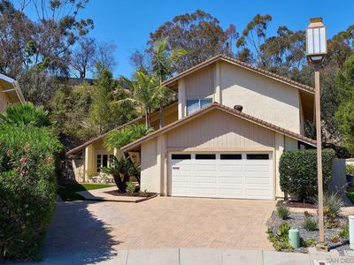 10266 Vista Valle Ct