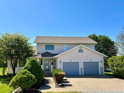 25061 Angus Dr