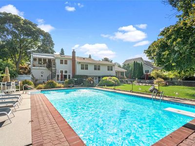 Property at 182 Connetquot Road, Bayport, NY