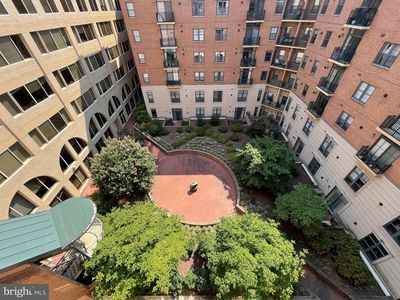 1111 25th St NW APT 815