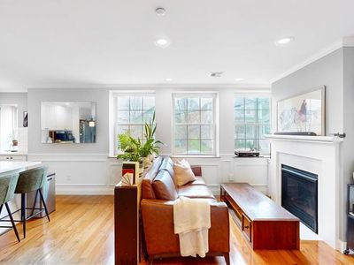 7 Mount Hope Ave #202
