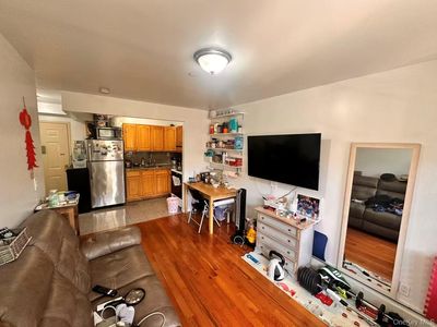 35-06 Leavitt Street #4F