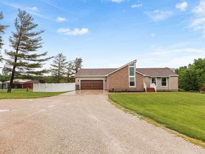 2433 E 2850th Rd