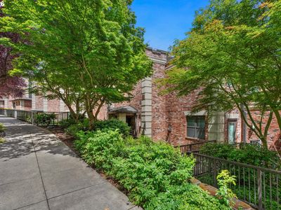 2430 NW Westover Rd Unit 201