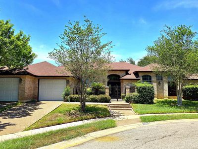8101 Purtzer Dr